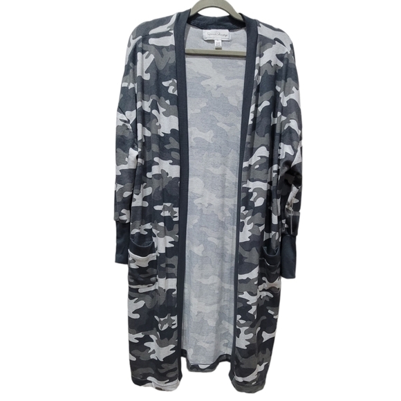 XL Long Sleeve Camo Military Open Front Cardigan Pockets and Decorative Buttons - Picture 1 of 6